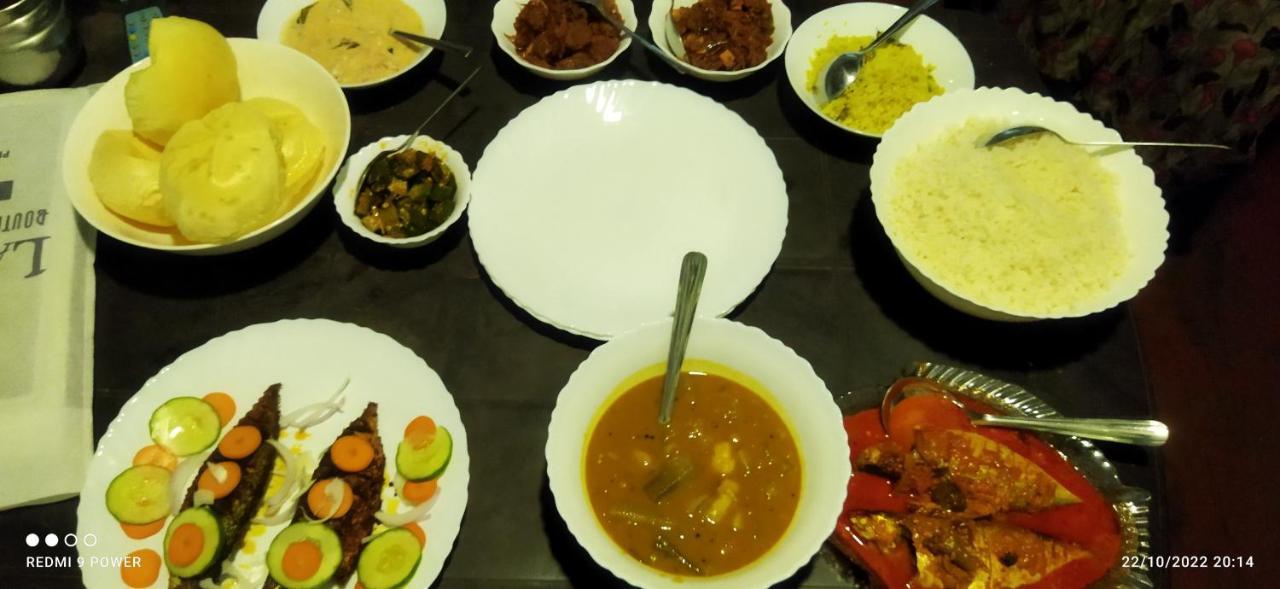 Marari Sabari Home Stay 马拉利库兰 外观 照片