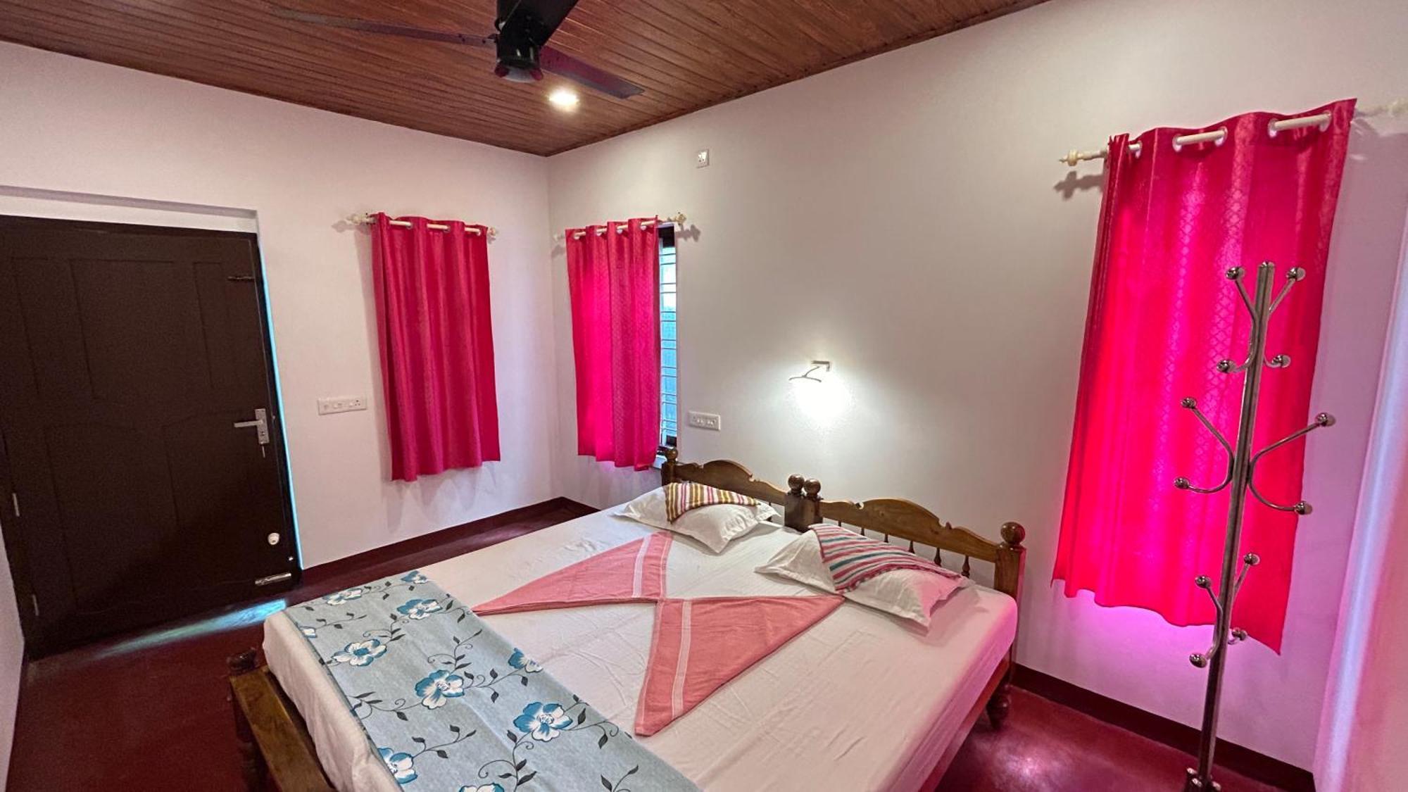 Marari Sabari Home Stay 马拉利库兰 外观 照片