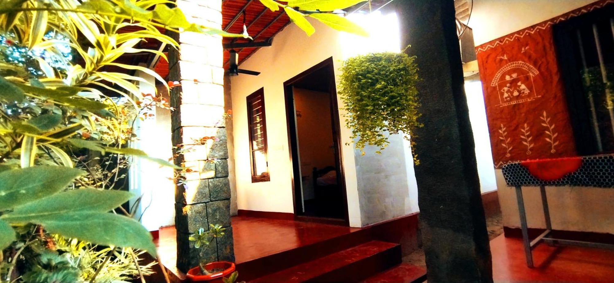 Marari Sabari Home Stay 马拉利库兰 外观 照片