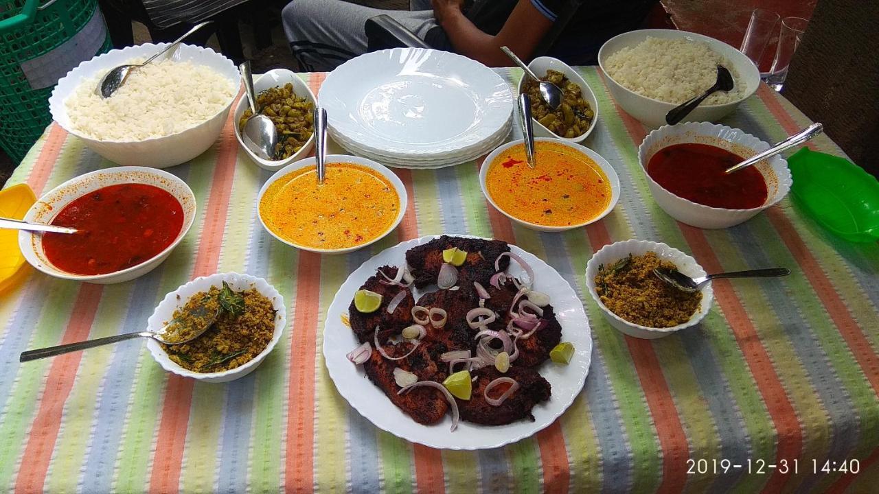 Marari Sabari Home Stay 马拉利库兰 外观 照片